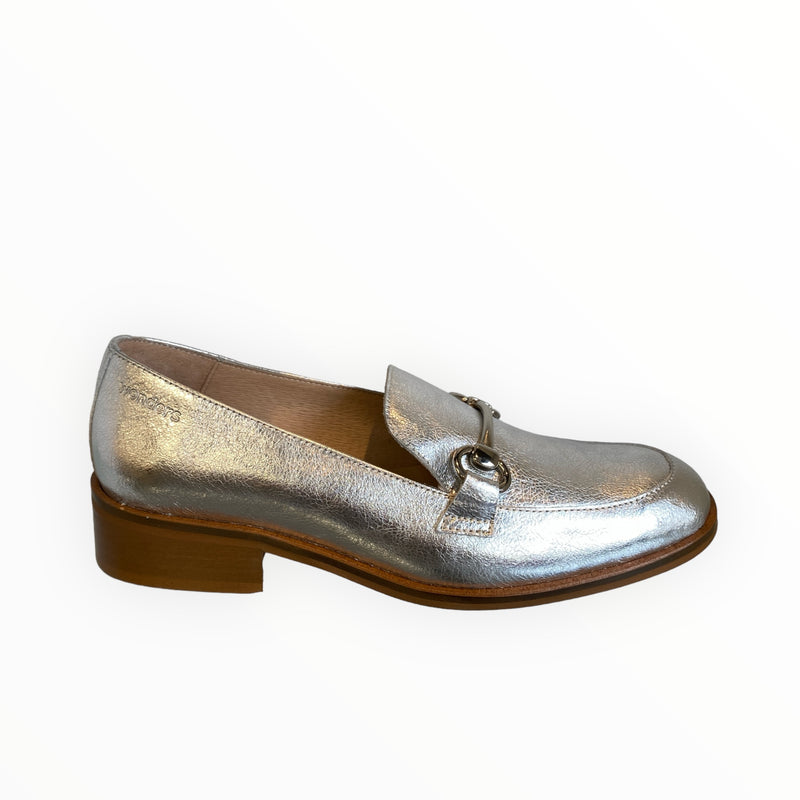 Wonders Silver Leather Loafer