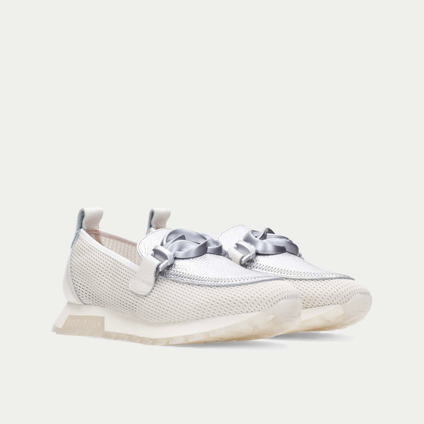 Hispanitas Oregon Cream & Silver Shoe