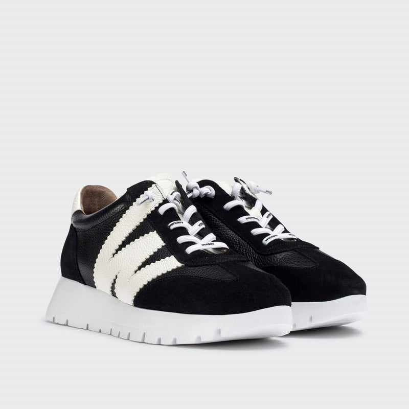 Wonders Meri Black & White Trainer