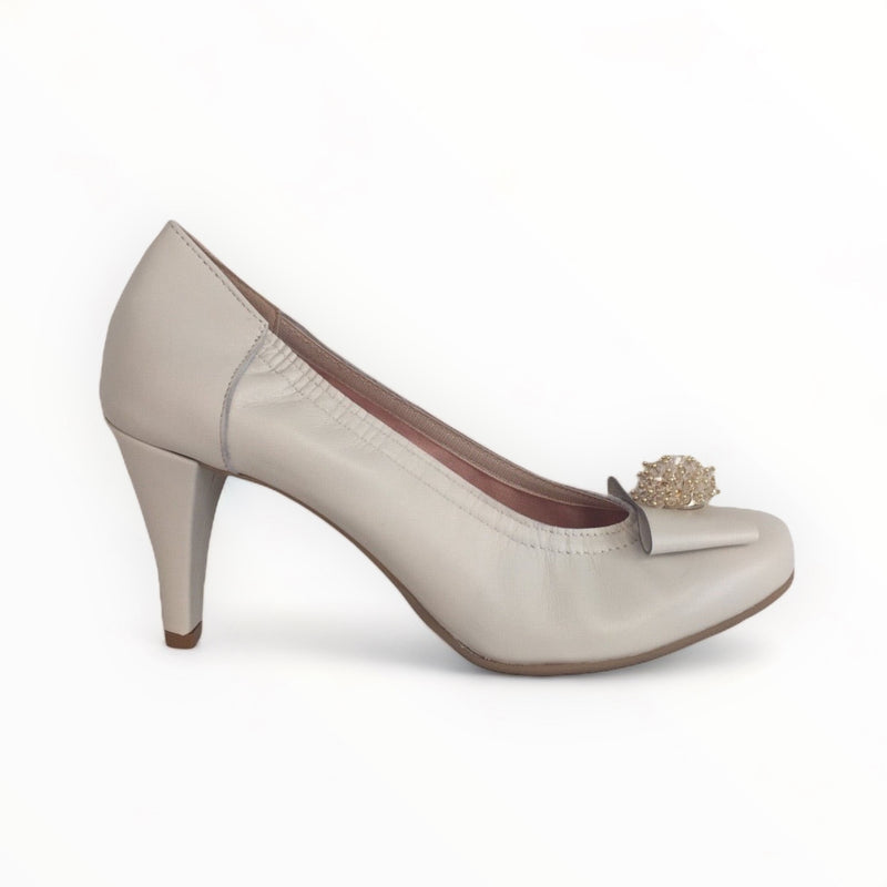 Le Babe Nappa Latte Court Shoe (Style 4001)