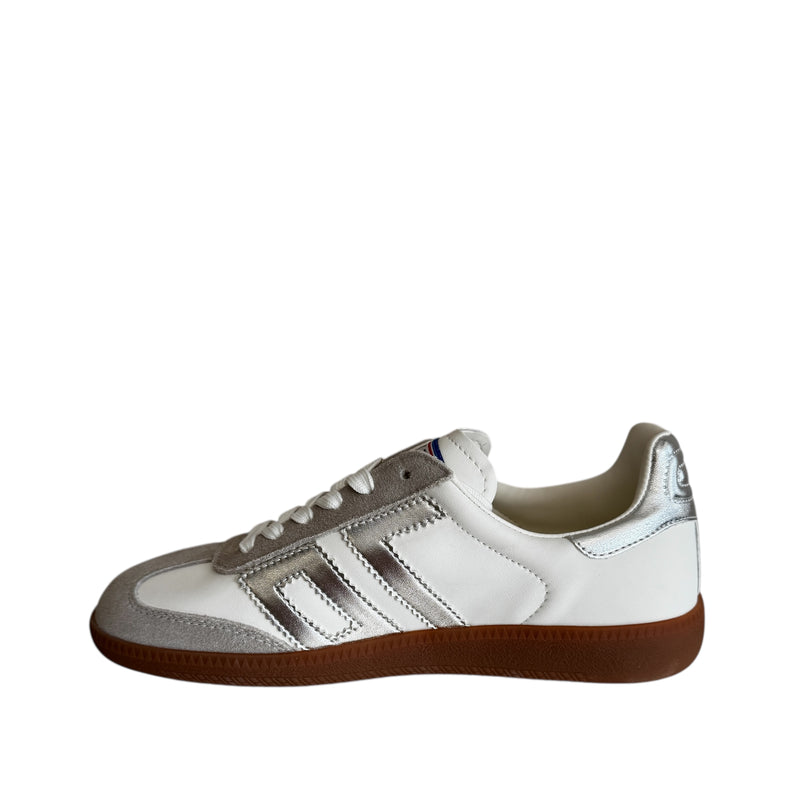 BACK 70 Cloud White & Metallic Silver Sneaker