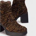 Wonders Lady 81 Zebra Ankle Boot