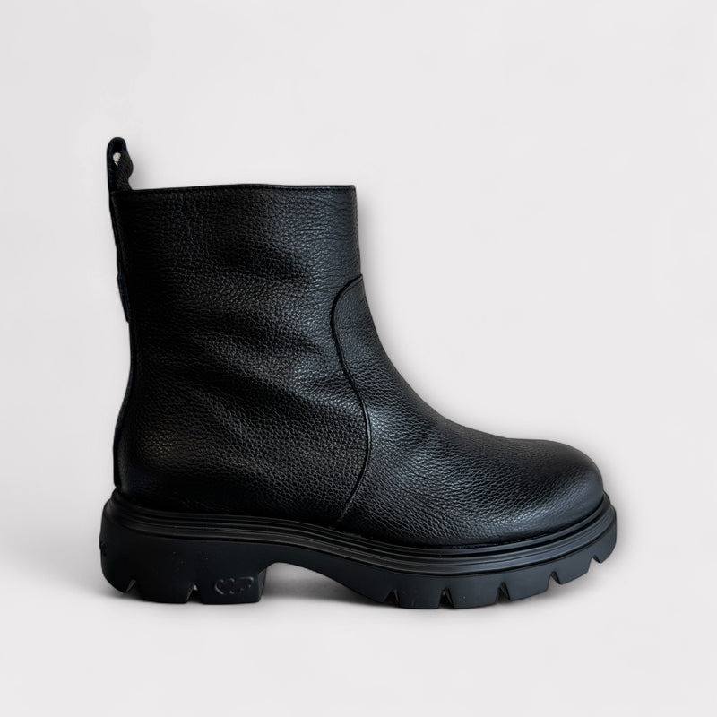 Wonders Bones 05 Black Leather Ankle Boot