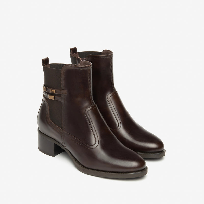 NeroGiardini Brown Leather Ankle Boot