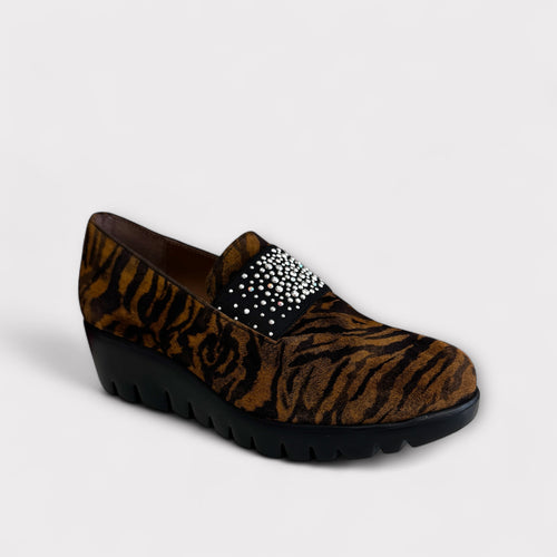 Wonders C-33158 Redford Tiger Print Wedge Shoe