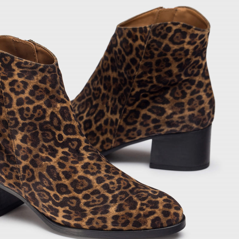 Wonders Easy Leopard Print Ankle Boot