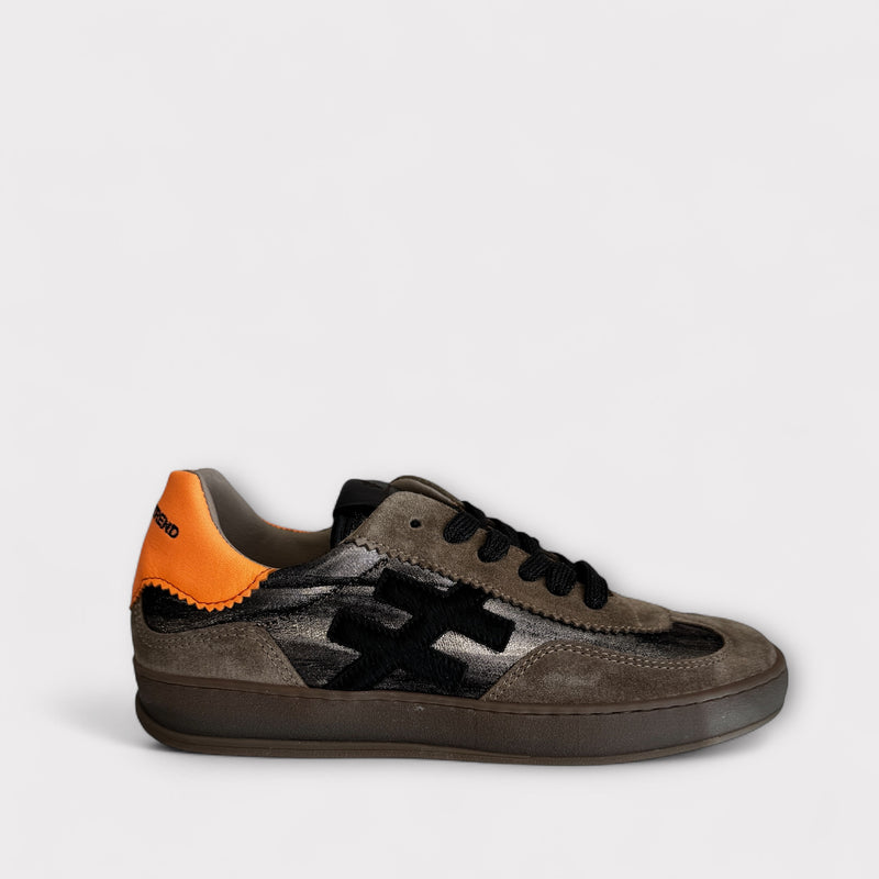Another Trend Brown Suede & Orange Trainer