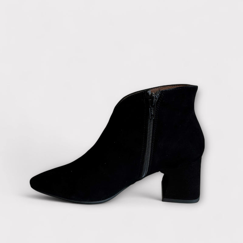 Wonders Eliot Black Suede Ankle Boot