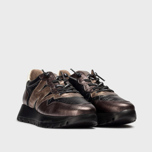 Wonders Odisei 91 Negro/Oro Trainer
