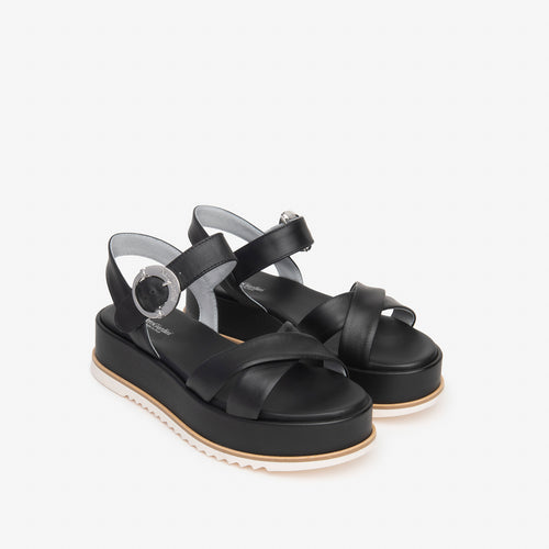 NeroGiardini Black Flatform Sandal