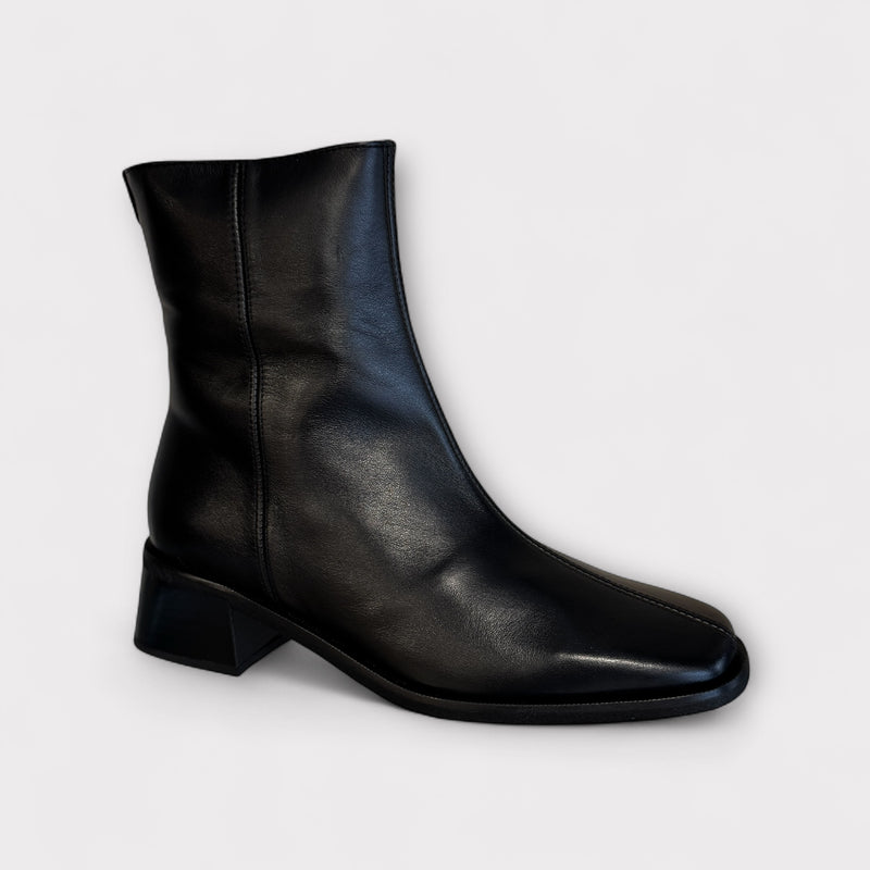 Wonders Ayla Black Leather Ankle Boot