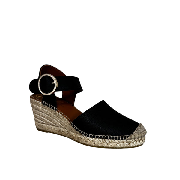Viguera Black Closed Toe Espadrille