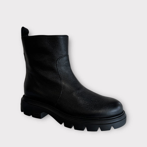 Wonders Bones 05 Black Leather Ankle Boot
