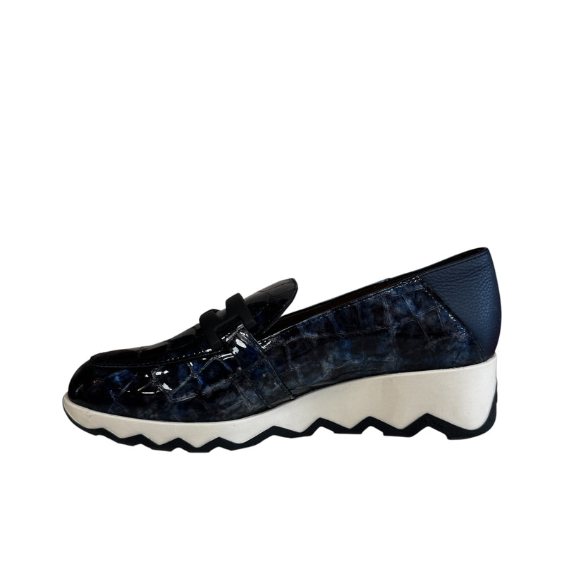 Wonders C-7612 Simón 12 Navy Patent Wedge Shoe