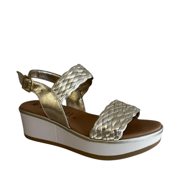 Repo Gold Flatform Sandal