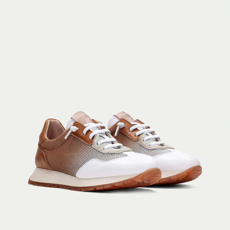 Hispanitas Kansas White & Tan Trainer