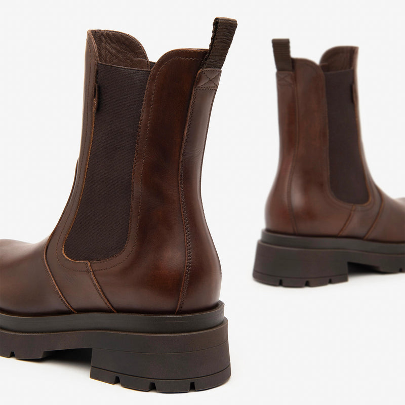 NeroGiardini Brown Chelsea Boot