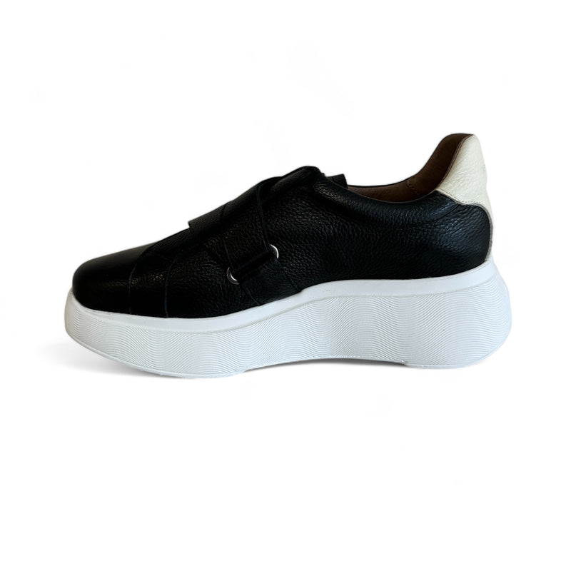 Wonders Koala Black Platform Trainer