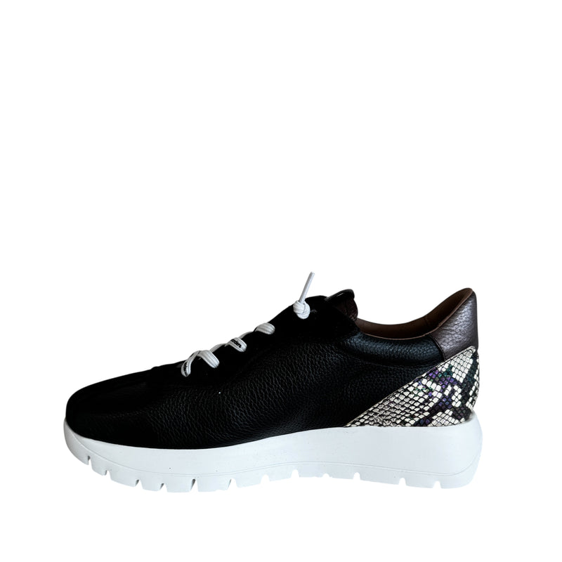 Wonders Odisei A-2495 Black Leather Trainer