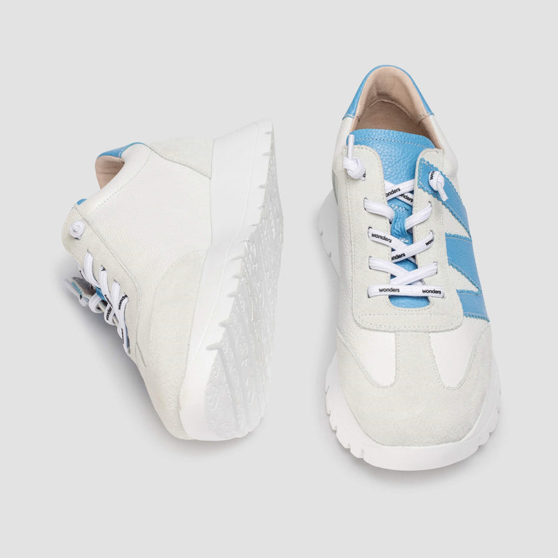 Wonders Racer White & Blue Trainer