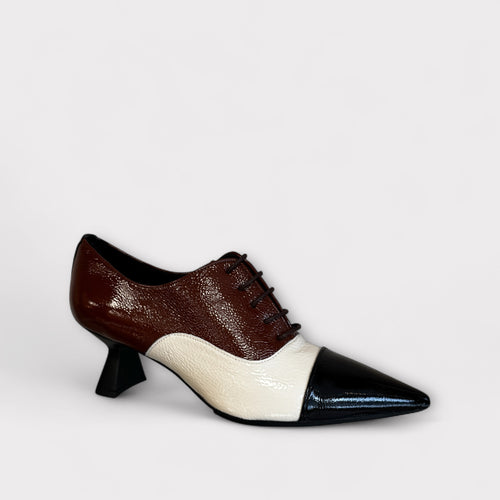 LODI Kal 5576 Black, Cream and Brown Shoe