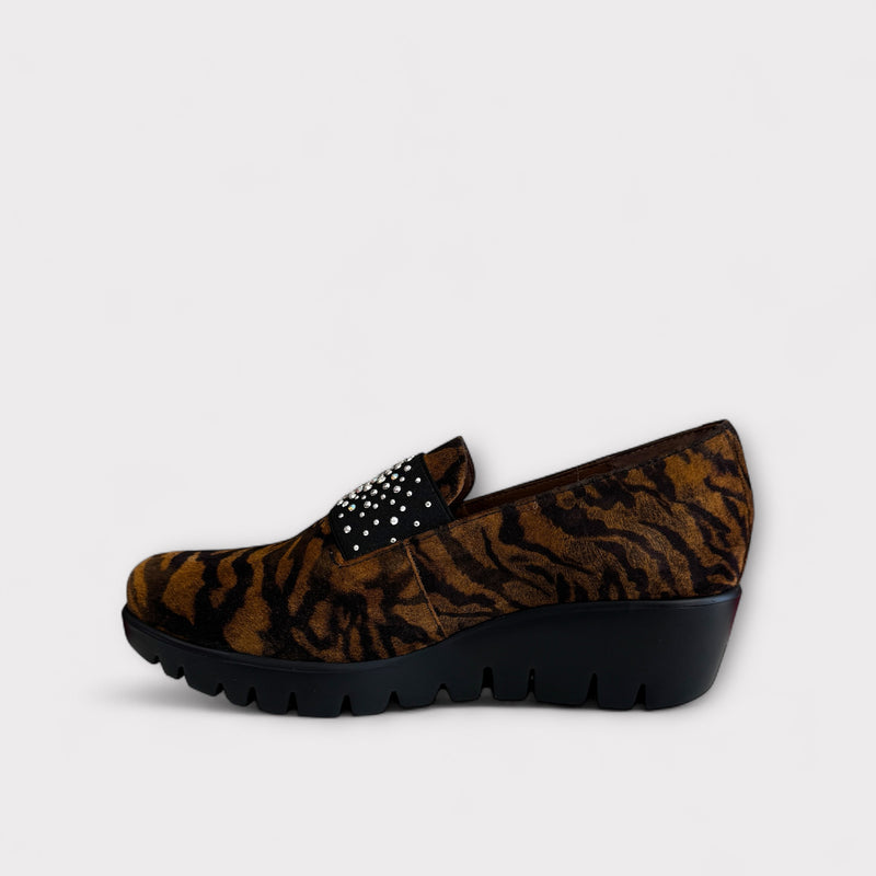 Wonders C-33158 Redford Tiger Print Wedge Shoe