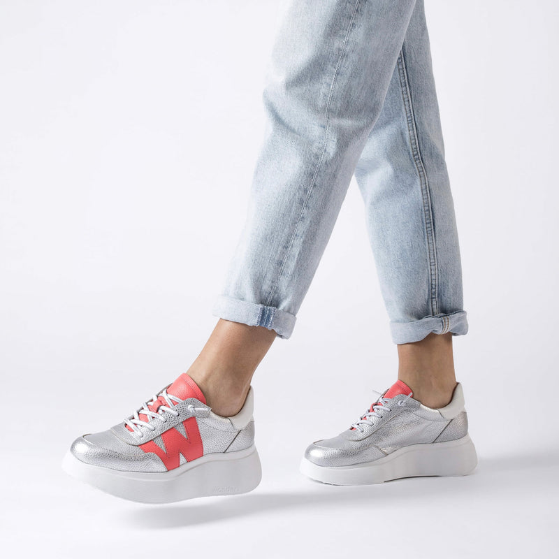 Wonders Silver & Coral Leather Trainer