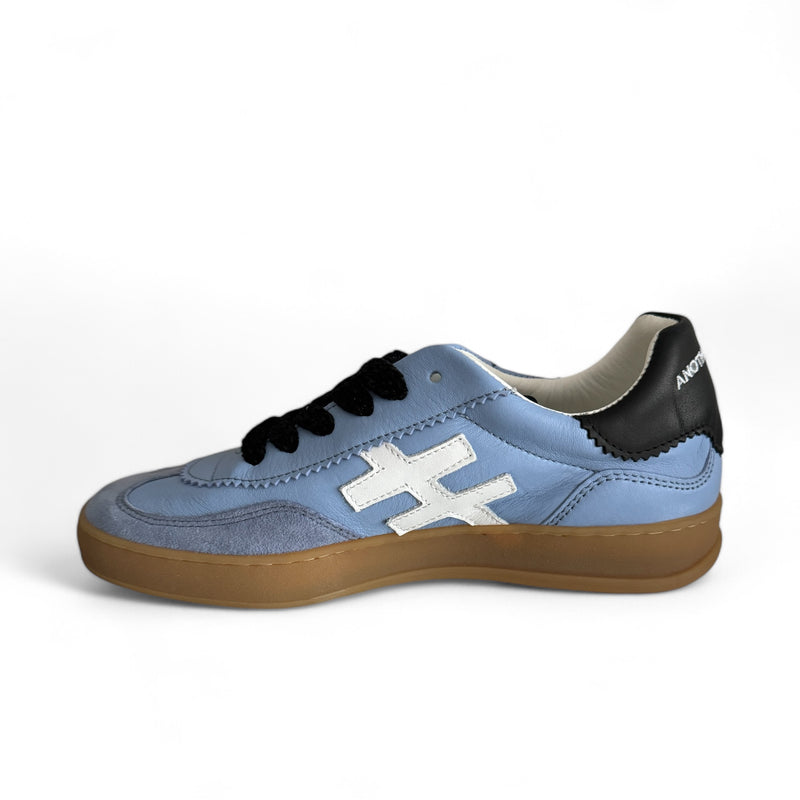 Another Trend Blue Trainer